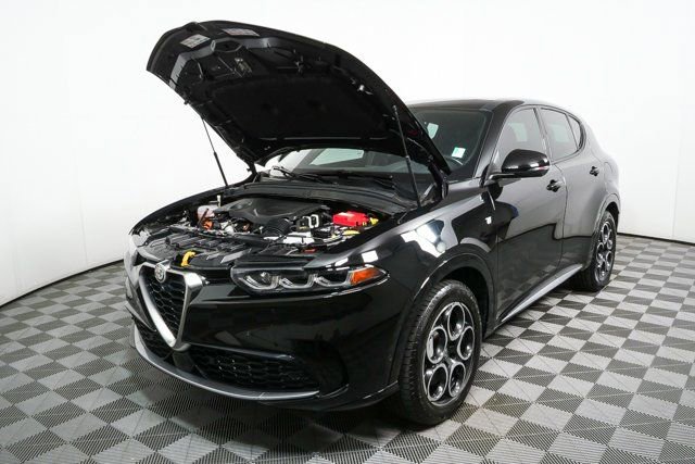 Used 2024 Alfa Romeo Tonale Ti image 35