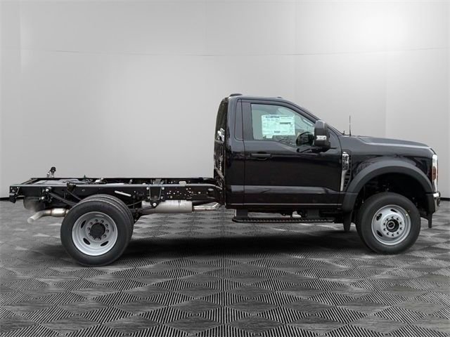 New 2026 Ford F550 4x4 Regular Cab Super Duty w/ XL Chrome Package image 6