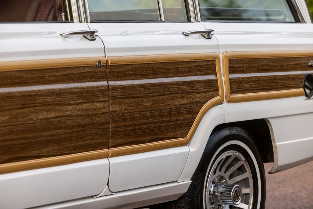 Used 1989 Jeep Grand Wagoneer AWD/4WD image 85