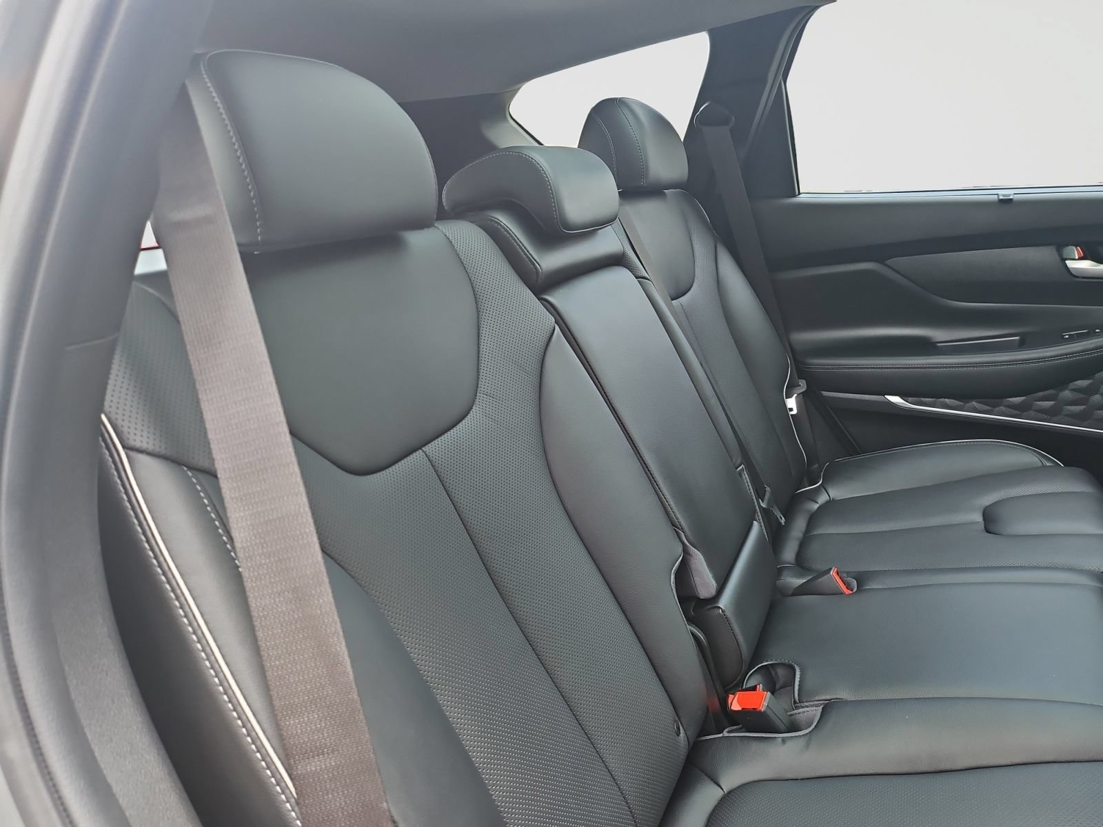 Used 2023 Hyundai Santa Fe Limited AWD/4WD image 45
