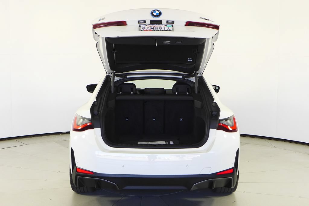 Used 2025 BMW i4 eDrive40 w/ Premium Package RWD image 10