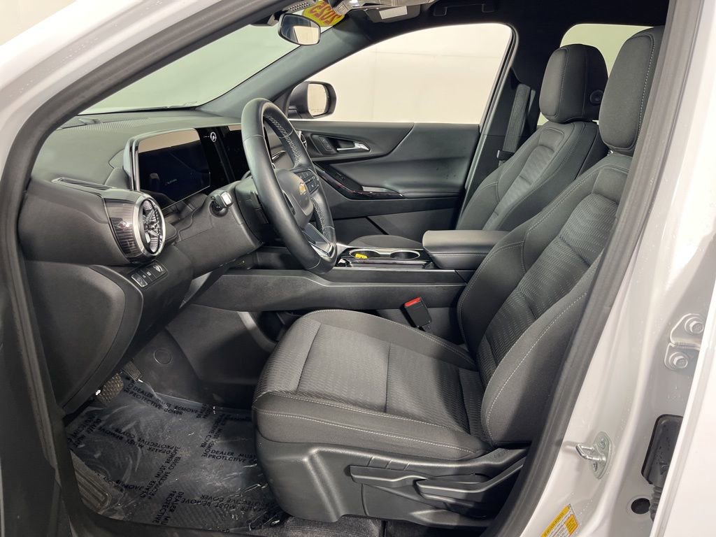 Used 2025 Chevrolet Equinox LT FWD image 20