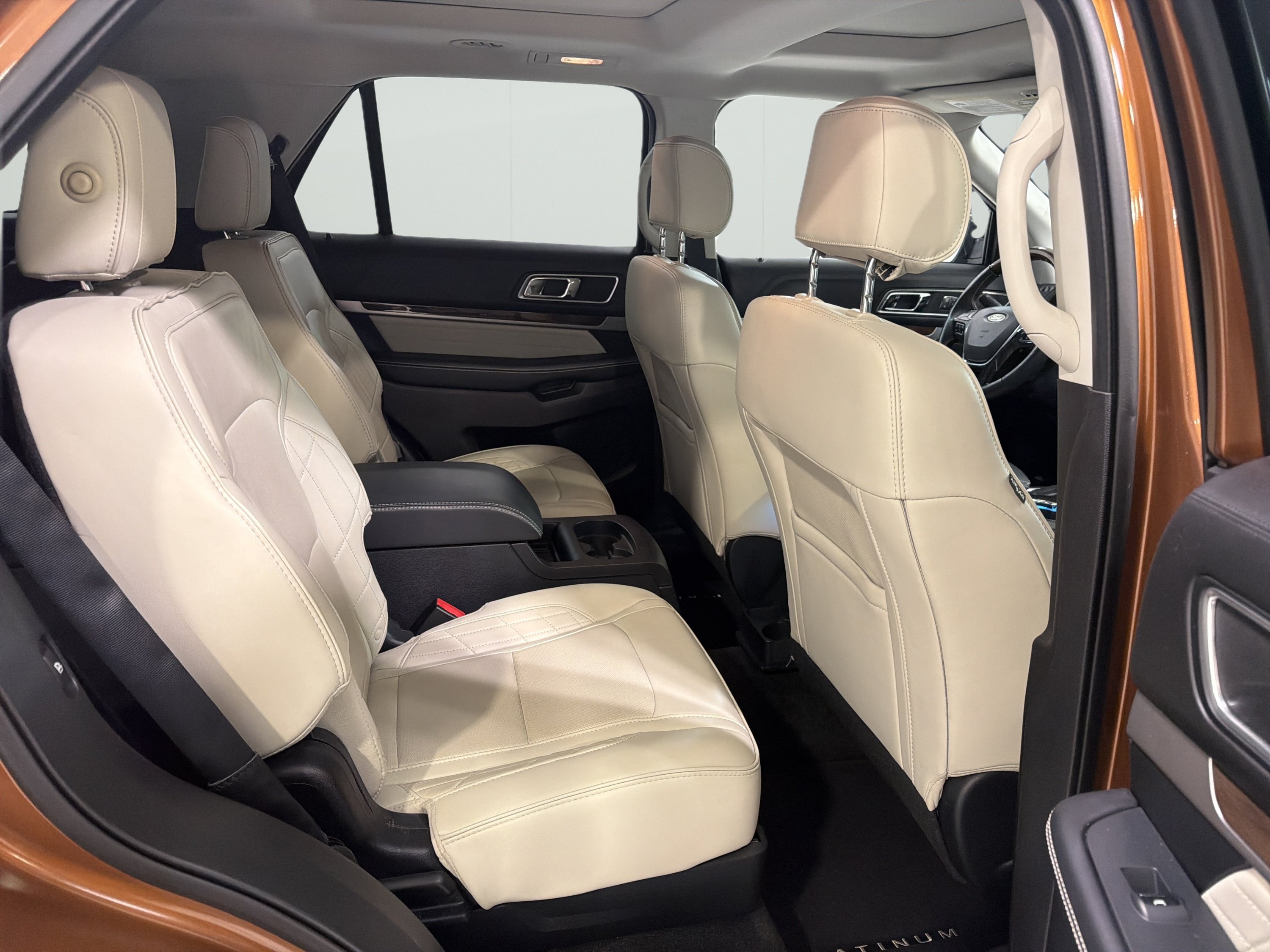 Used 2017 Ford Explorer Platinum AWD/4WD image 12