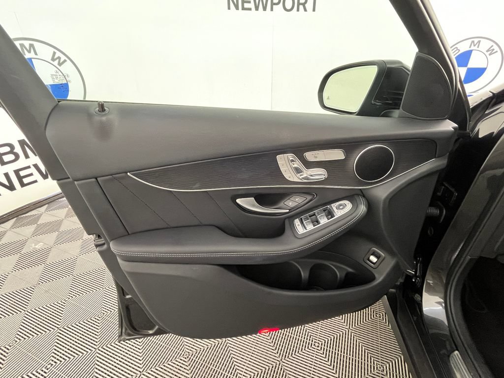 Used 2022 Mercedes-Benz GLC 300 4MATIC image 24