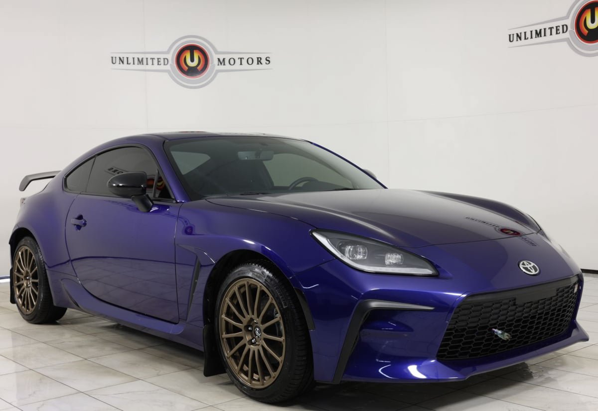 Used 2023 Toyota GR86 RWD image 34