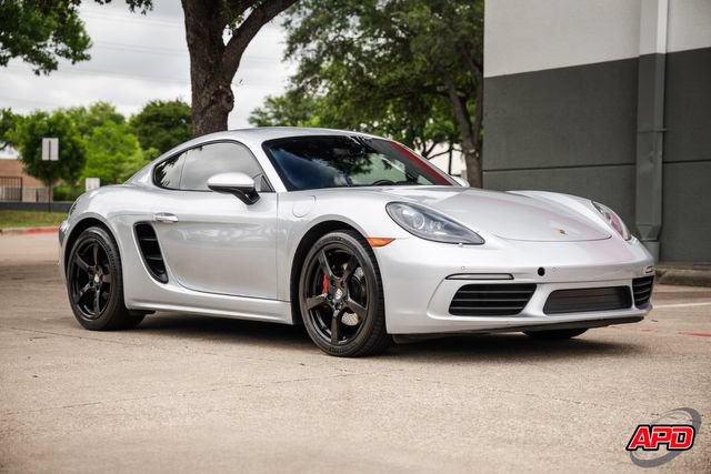 Used 2017 Porsche 718 Cayman RWD image 6