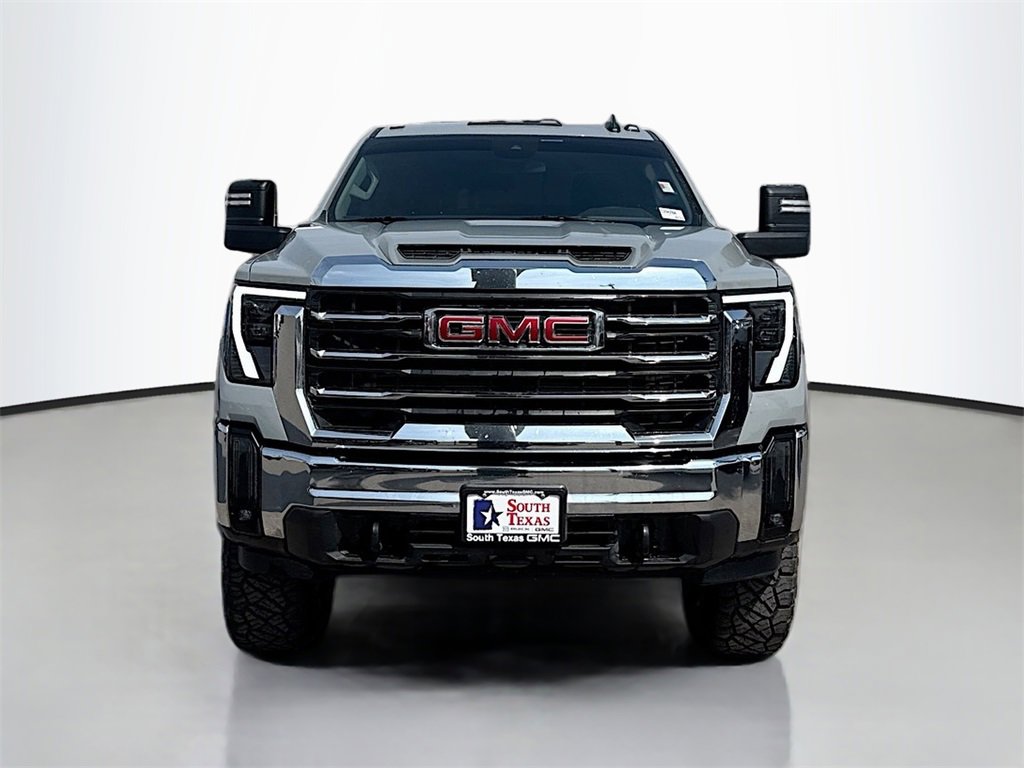 Used 2025 GMC Sierra 2500 SLE w/ SLE Value Package; image 2