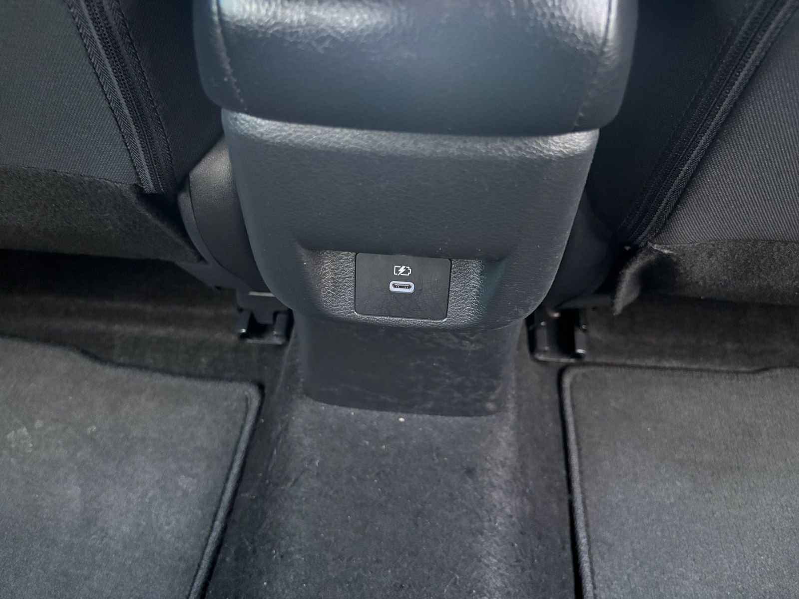 Used 2025 Nissan Versa SV image 20