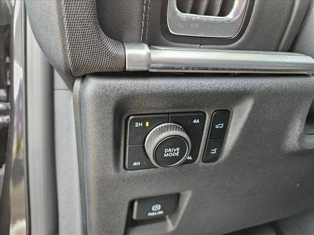 Used 2025 Ford Expedition Platinum AWD/4WD image 27