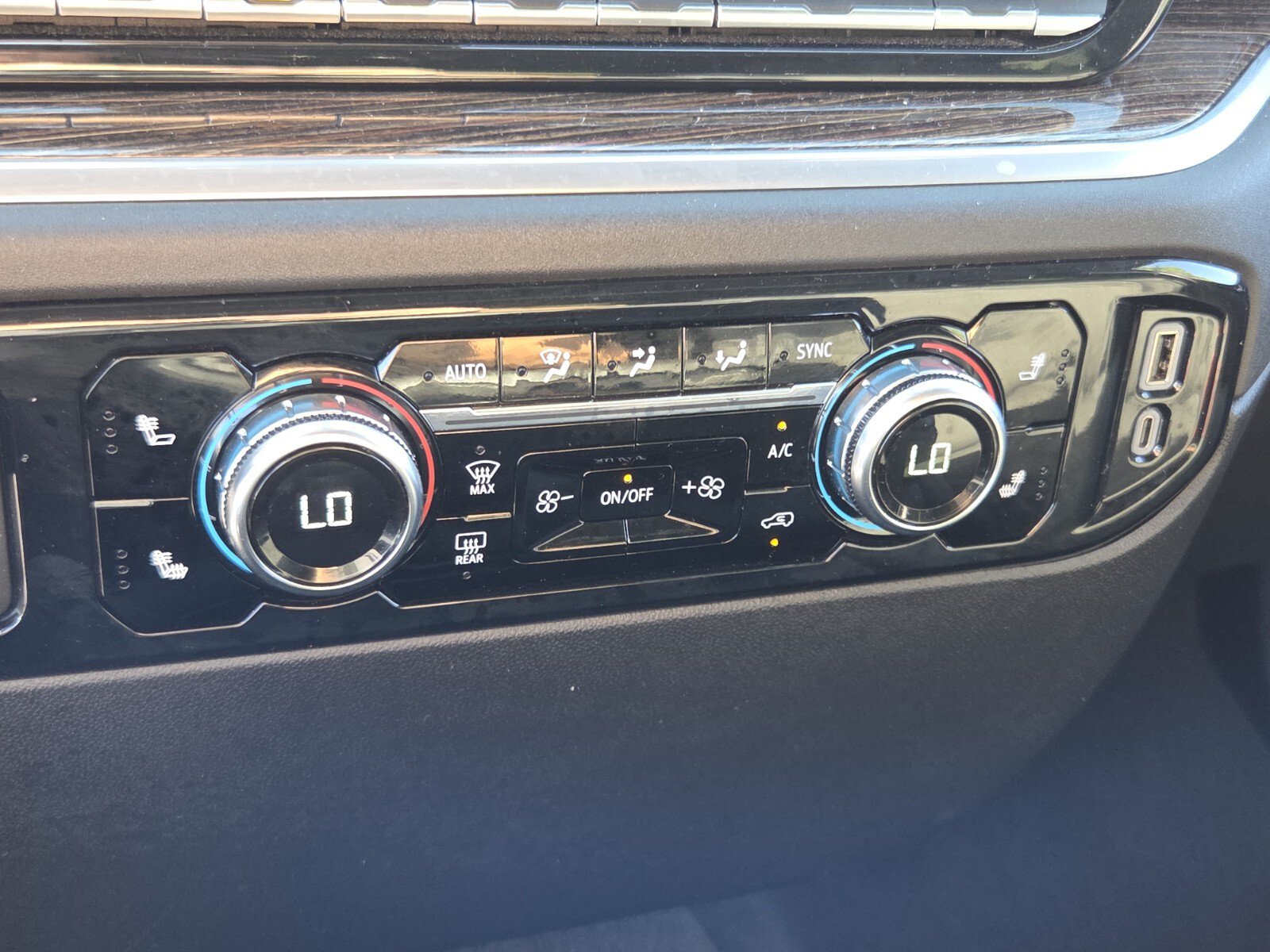 Certified 2026 GMC Sierra 1500 Elevation RWD image 27