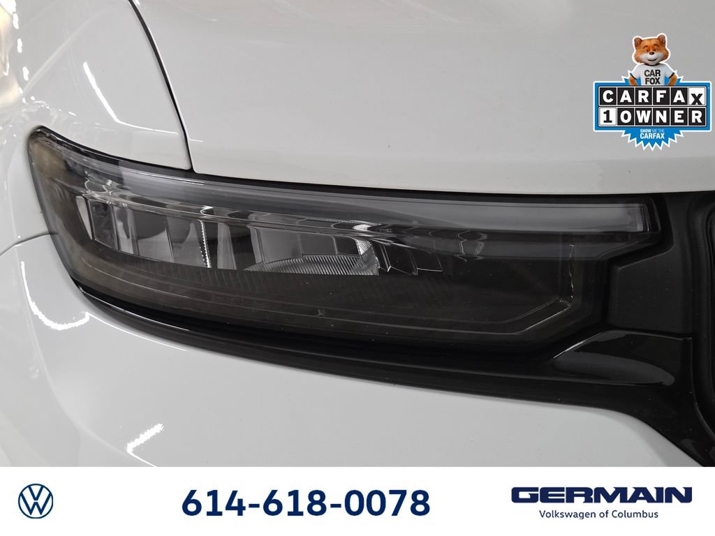 Used 2023 Jeep Grand Cherokee Altitude AWD/4WD image 16