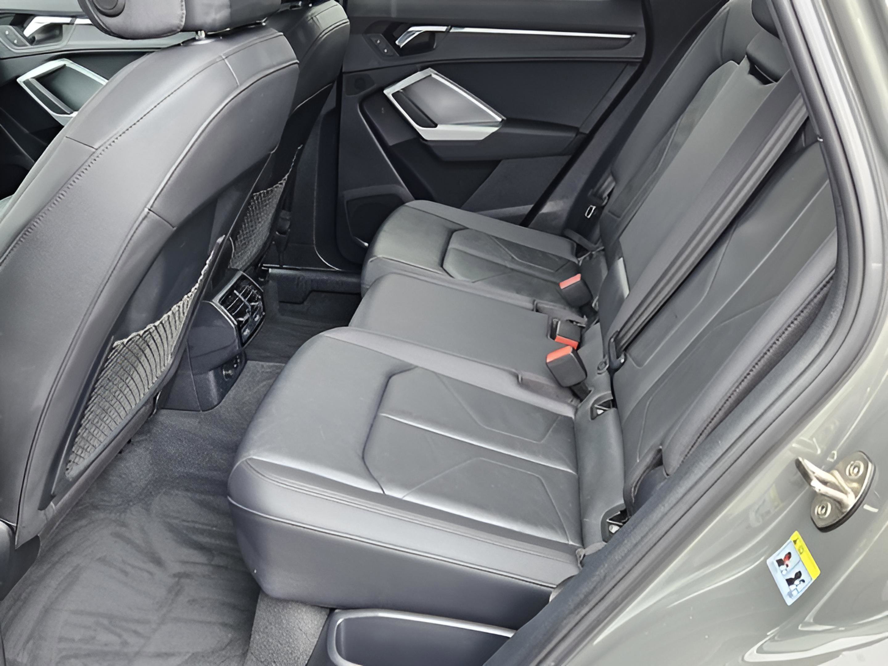 Used 2020 Audi Q3 2.0T Premium w/ Convenience Package image 14