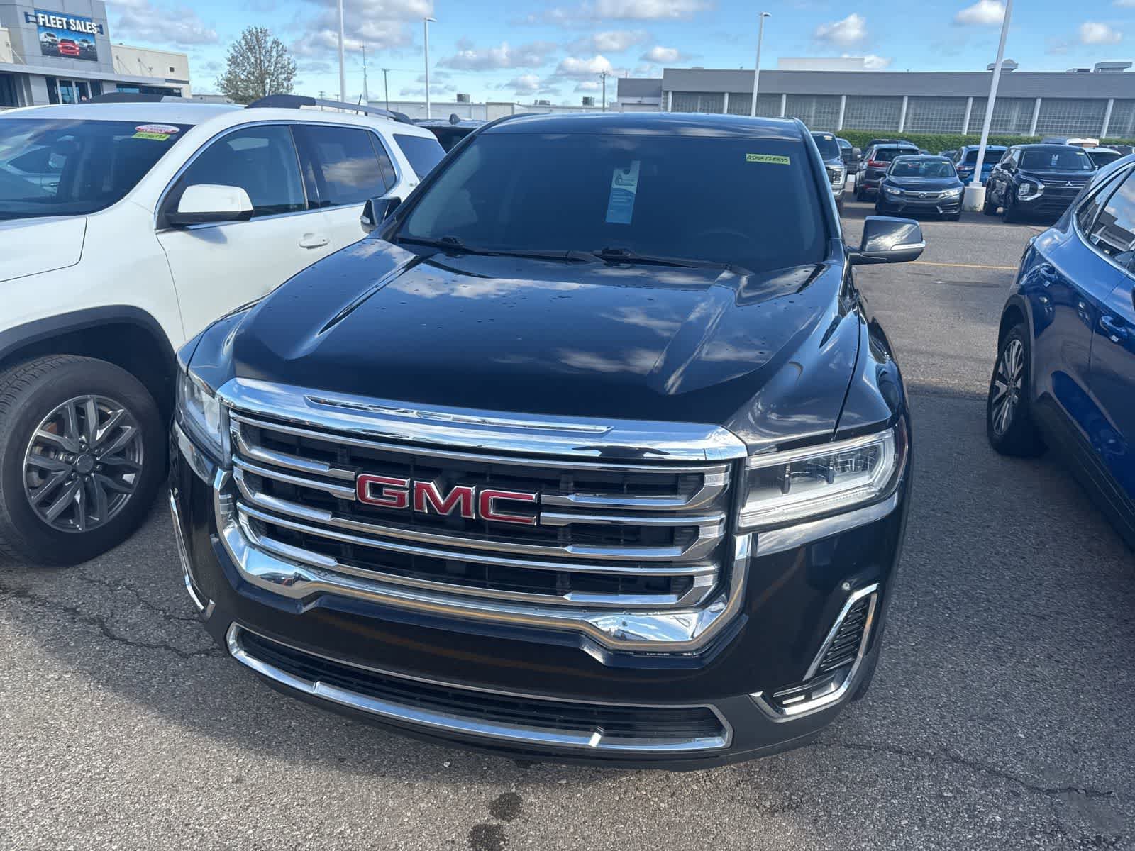 Used 2021 GMC Acadia SLE FWD image 3