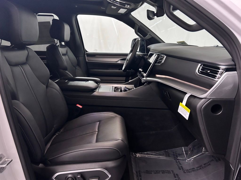 New 2026 Jeep Grand Wagoneer Limited image 19