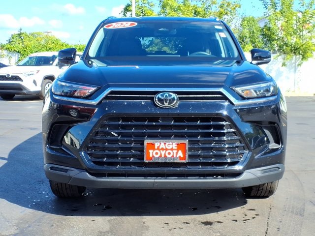 Used 2026 Toyota Grand Highlander AWD image 2