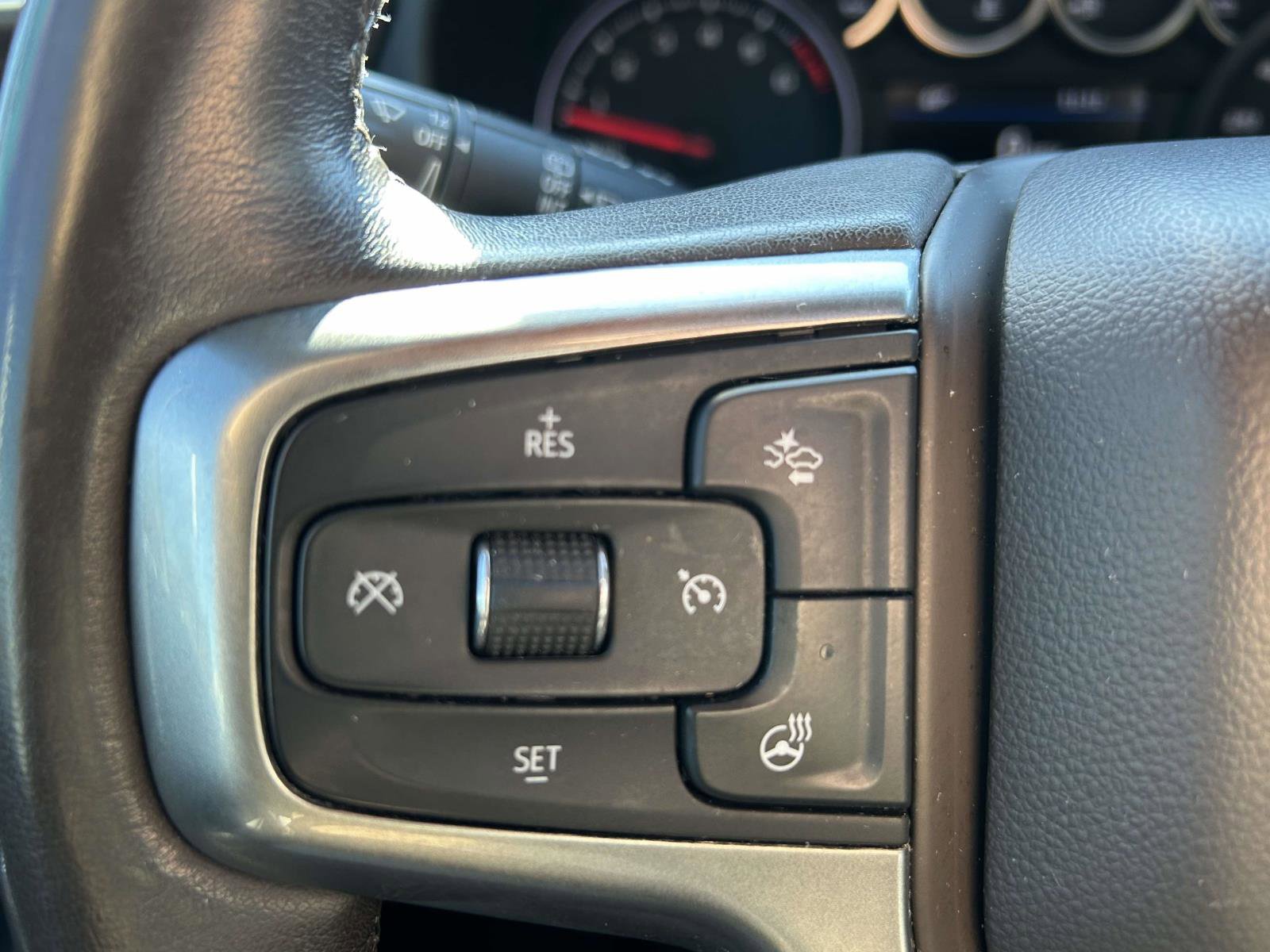 Used 2021 Chevrolet Tahoe LT w/ LT Signature Package image 24