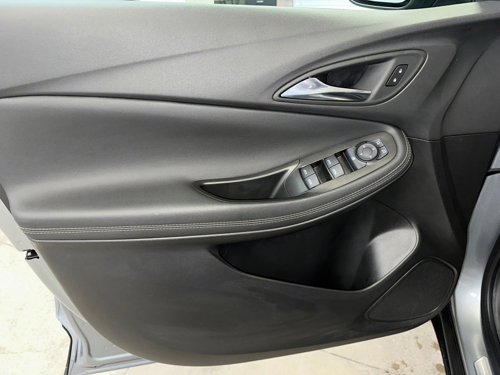 Certified 2023 Buick Encore GX Preferred w/ Cold Weather Comfort Package image 7