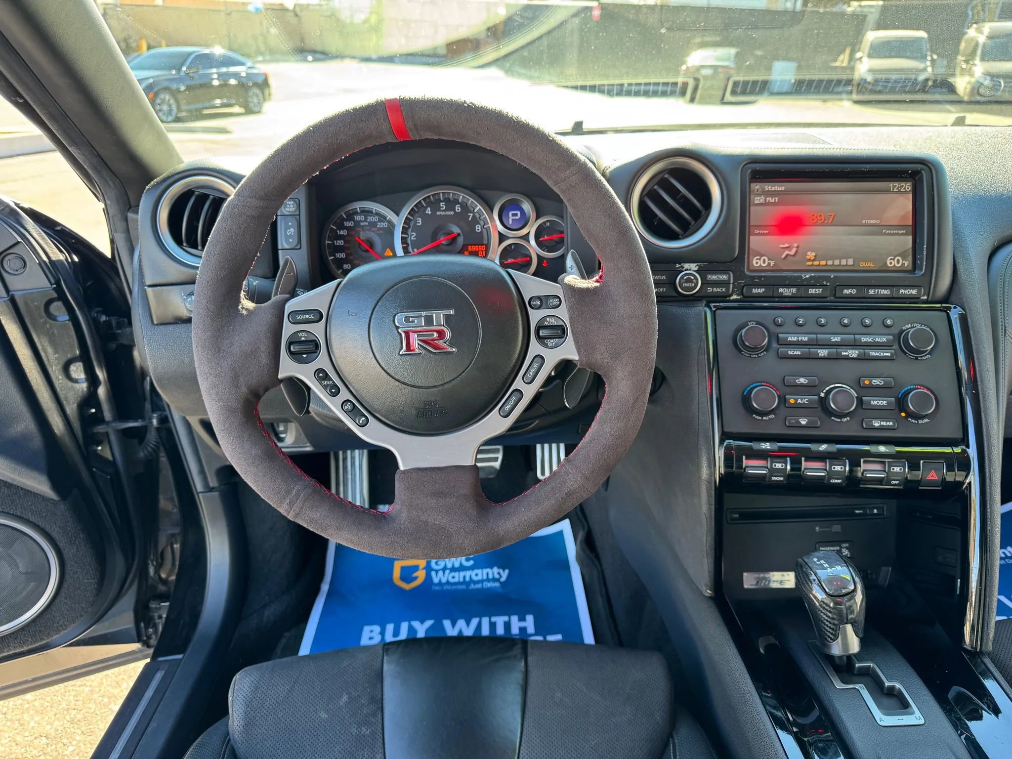 Used 2010 Nissan GT-R Premium image 17