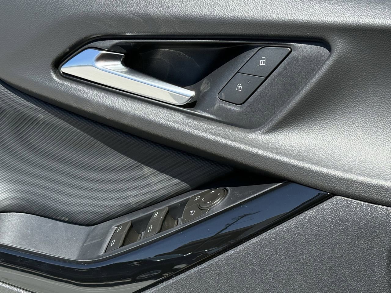 New 2026 Chevrolet Equinox LT image 19