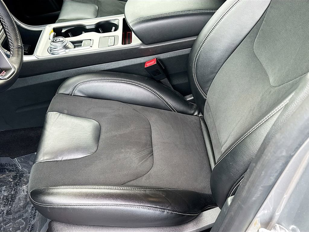 Certified 2022 Ford Edge ST image 16