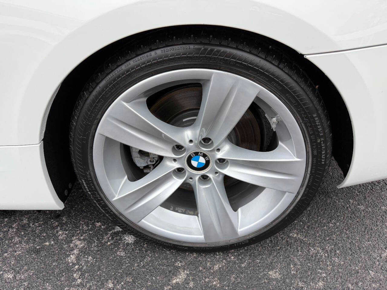 Used 2007 BMW 335i Convertible image 23