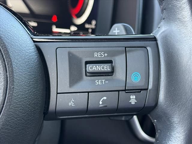 Used 2024 Nissan Rogue SL AWD/4WD image 23