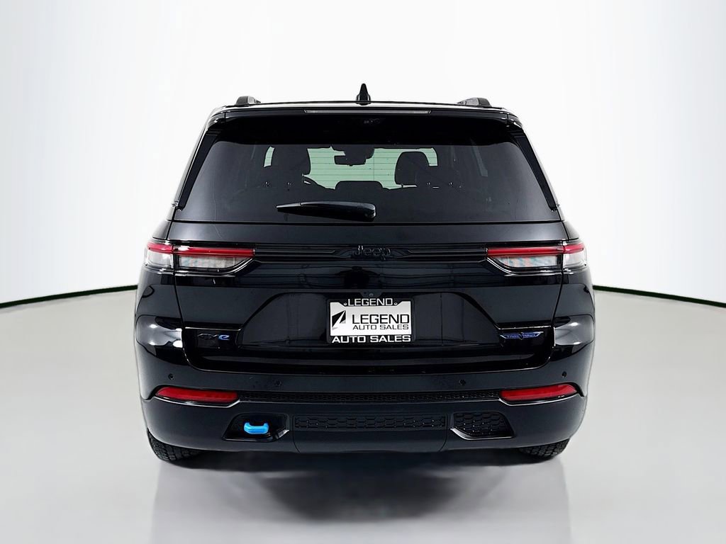Used 2022 Jeep Grand Cherokee Trailhawk w/ Advanced Protech Group II AWD/4WD image 7
