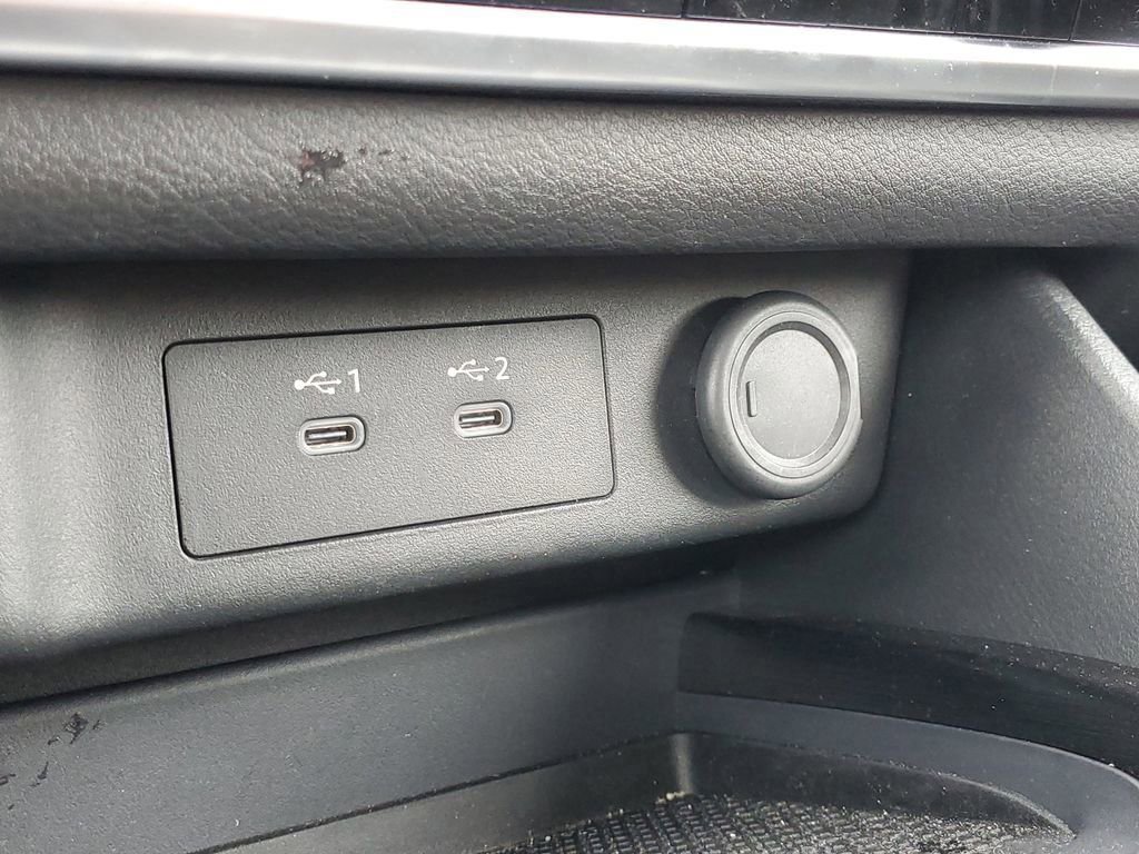 Used 2025 Nissan Rogue SV AWD/4WD image 32