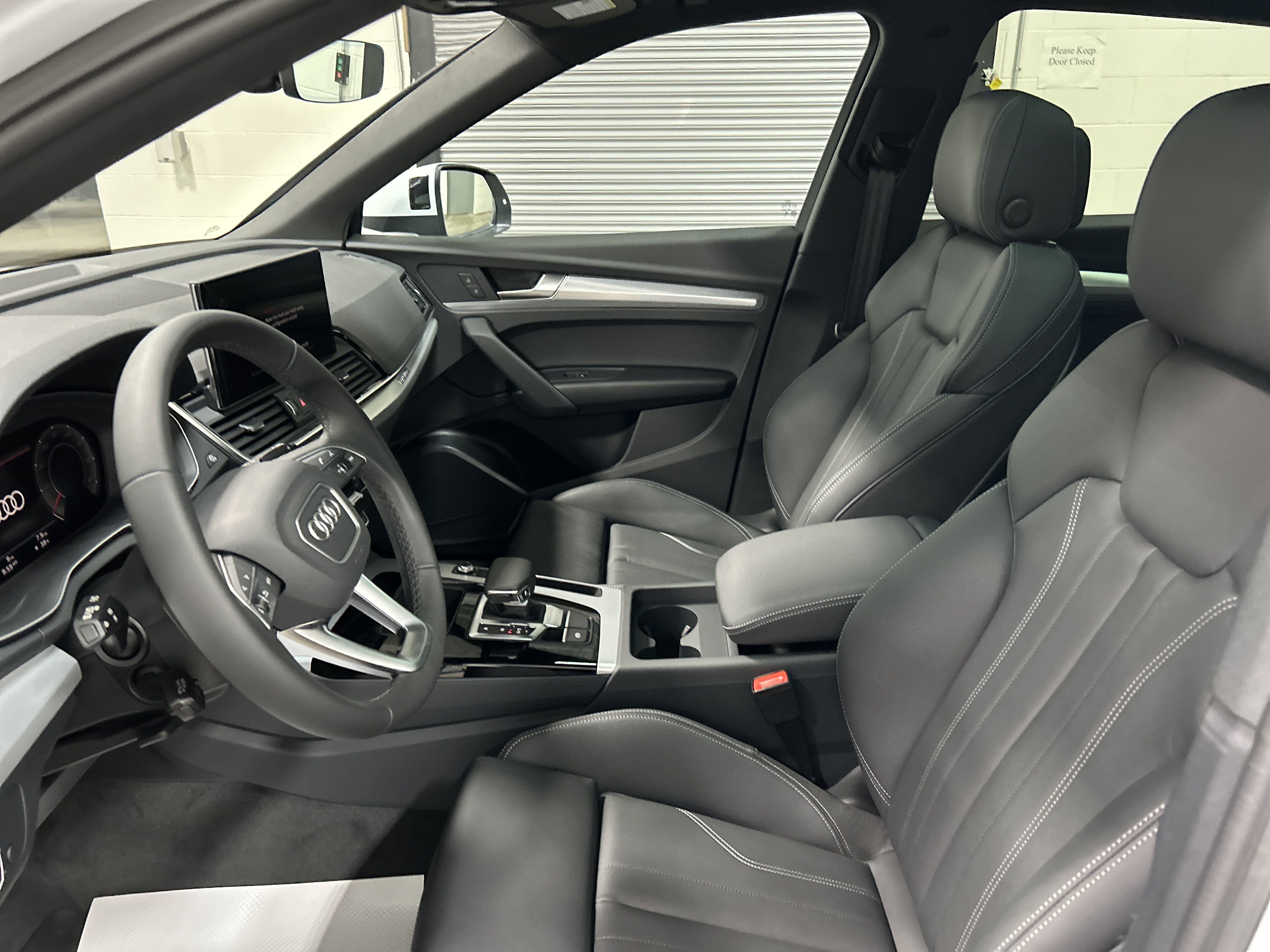 New 2025 Audi Q5 2.0T Premium image 14