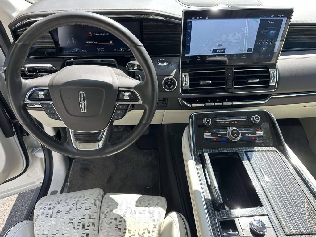 Used 2022 Lincoln Navigator L Black Label AWD/4WD image 9