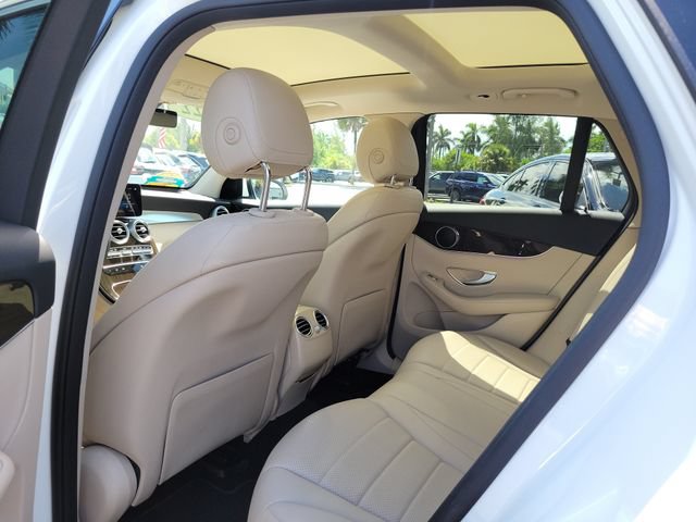 Used 2022 Mercedes-Benz GLC 300 image 11