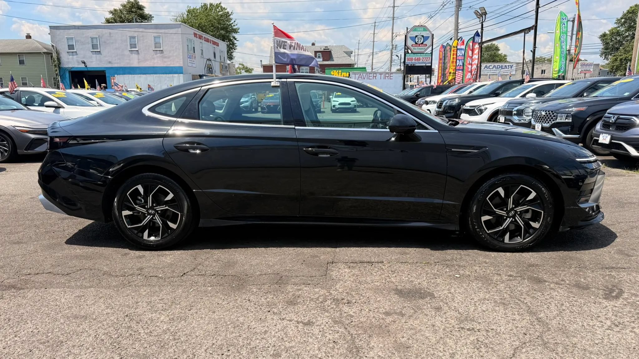 Used 2025 Hyundai Sonata SEL FWD image 11
