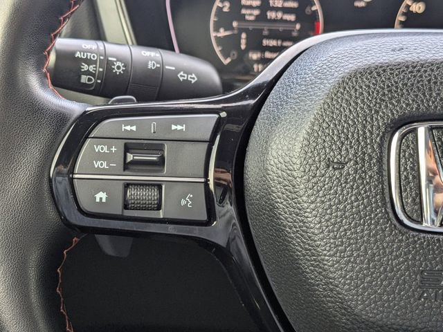 Used 2025 Honda Pilot TrailSport image 33