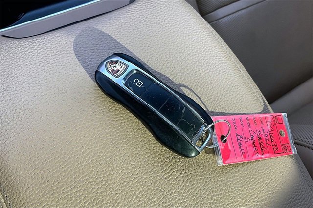 Used 2021 Porsche Cayenne S image 10