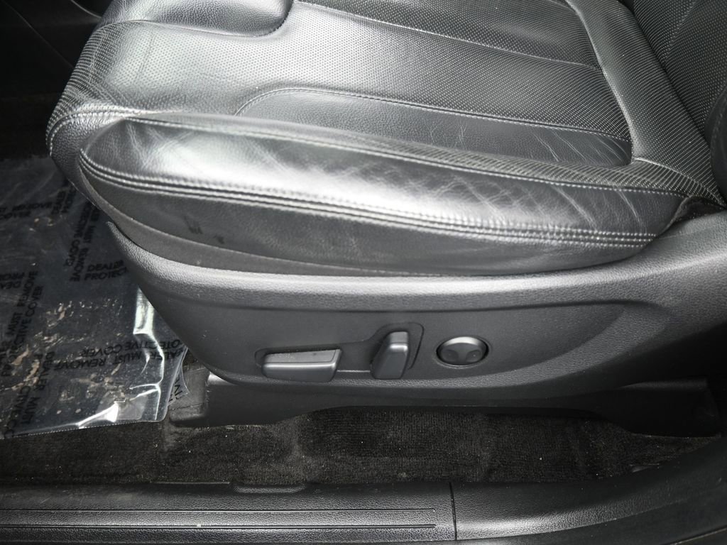 Used 2022 Hyundai Palisade SEL w/ Premium Package image 16