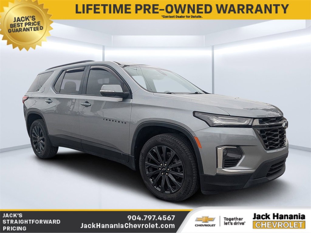 Used 2023 Chevrolet Traverse RS