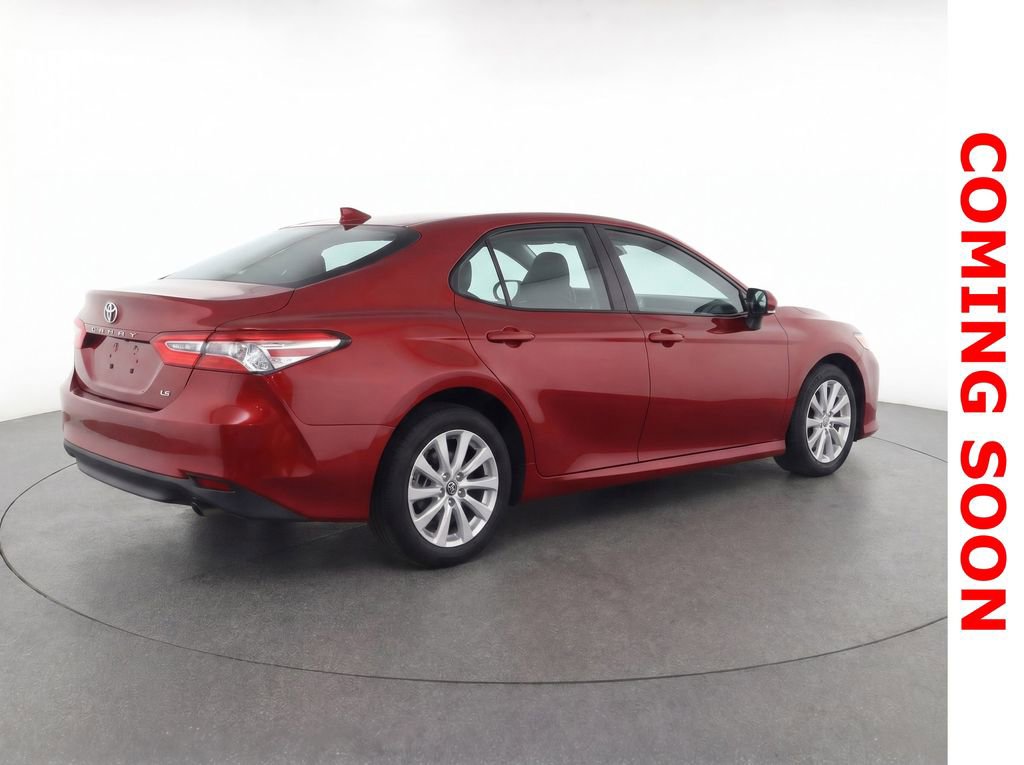 Used 2019 Toyota Camry LE w/ Carpet Mat Package FWD image 5