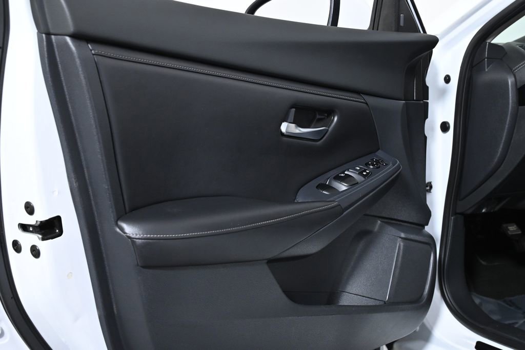 Used 2020 Nissan Sentra SV image 30