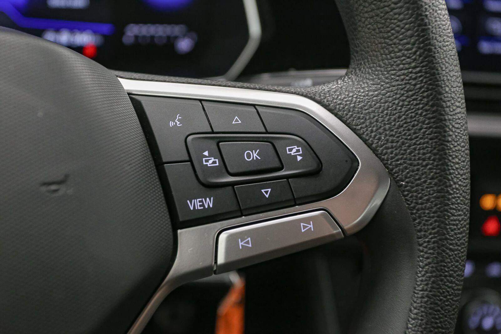 Certified 2023 Volkswagen Jetta Sport FWD image 34