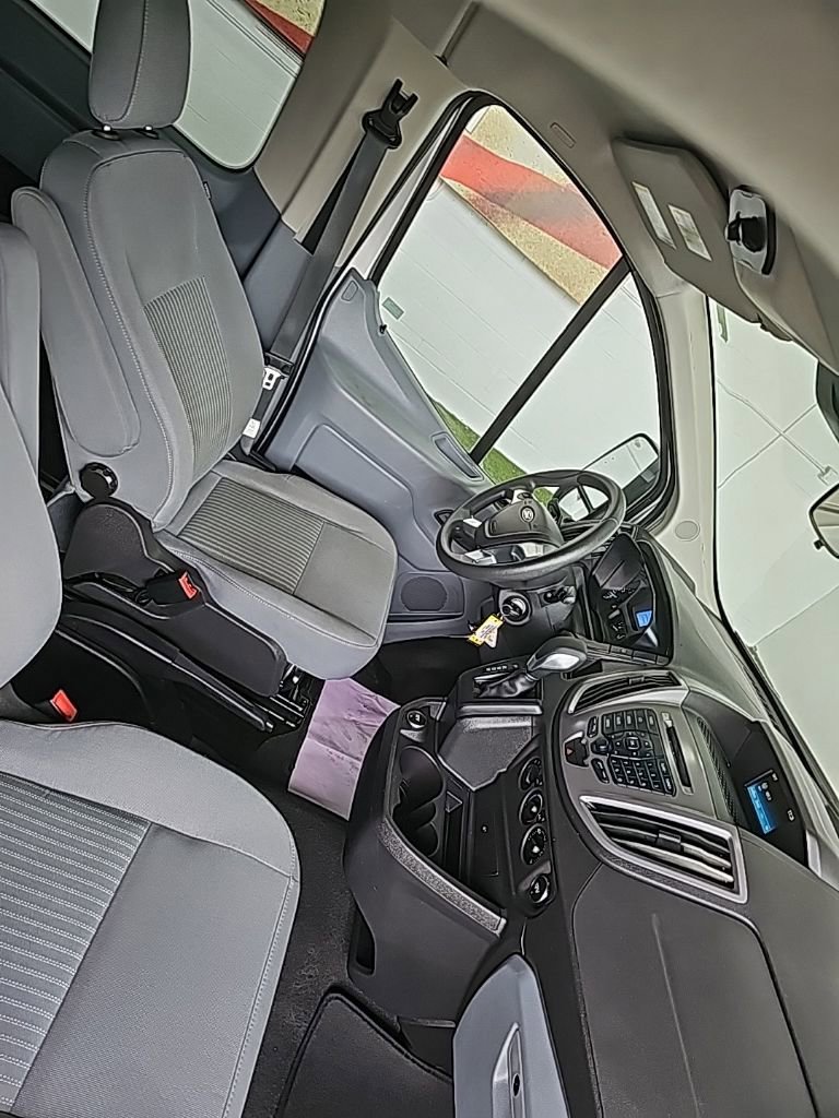 Used 2019 Ford Transit 150 XLT image 22