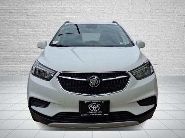 Used 2022 Buick Encore Preferred w/ Safety Package AWD/4WD image 2