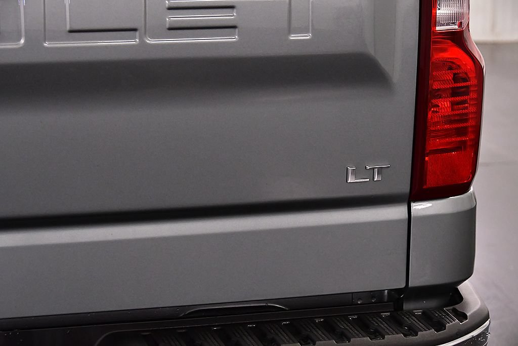 Used 2023 Chevrolet Silverado 1500 LT AWD/4WD image 13