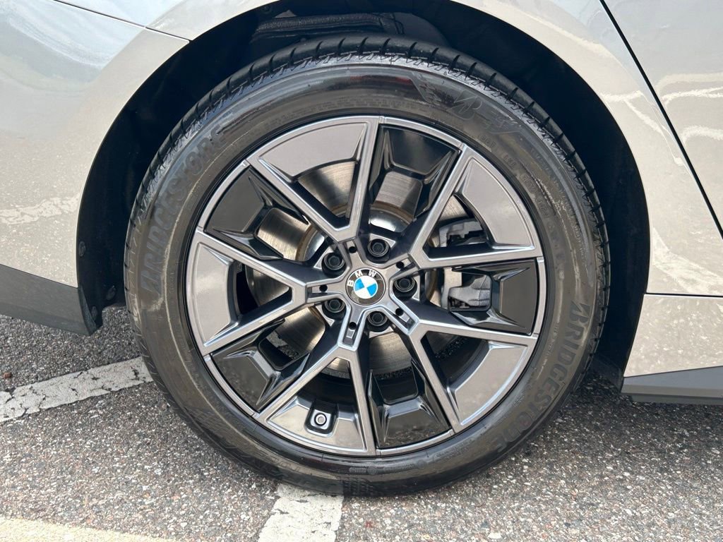 Used 2025 BMW i4 eDrive40 w/ Premium Package RWD image 57