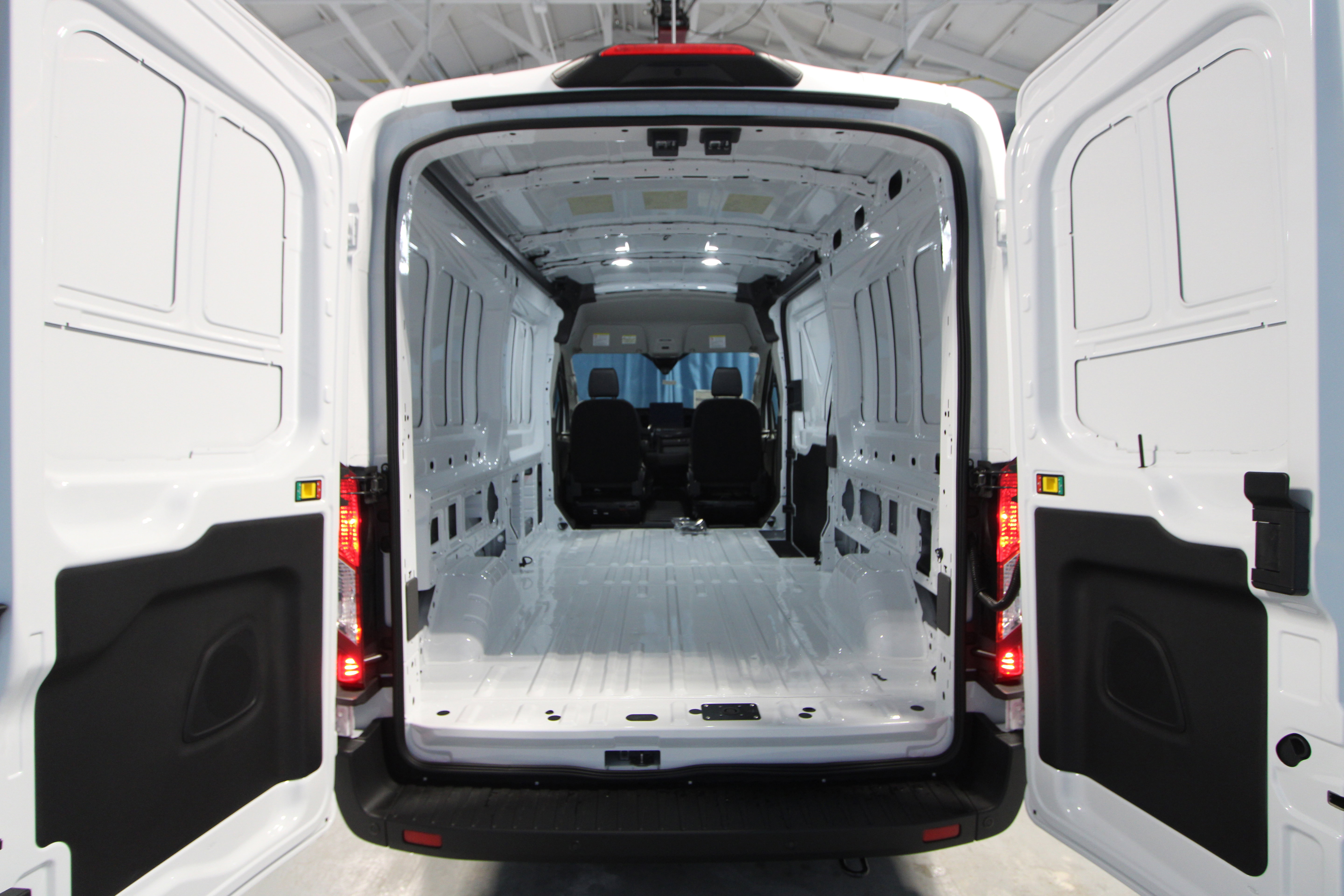New 2026 Ford Transit 350 148 Medium Roof RWD image 27