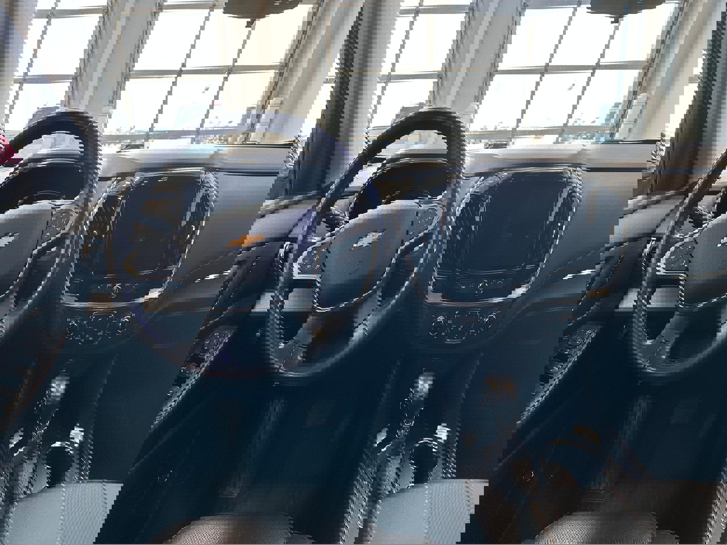 Used 2021 Chevrolet Traverse Premier image 17