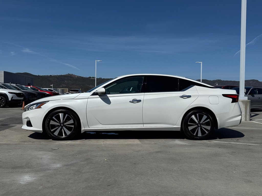 Used 2022 Nissan Altima 2.5 SL FWD image 7