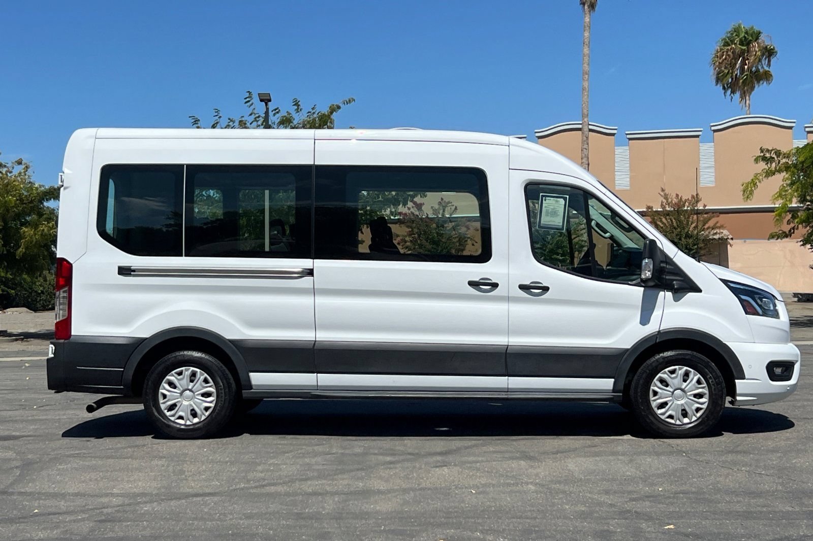 Used 2023 Ford Transit 350 XLT RWD image 10