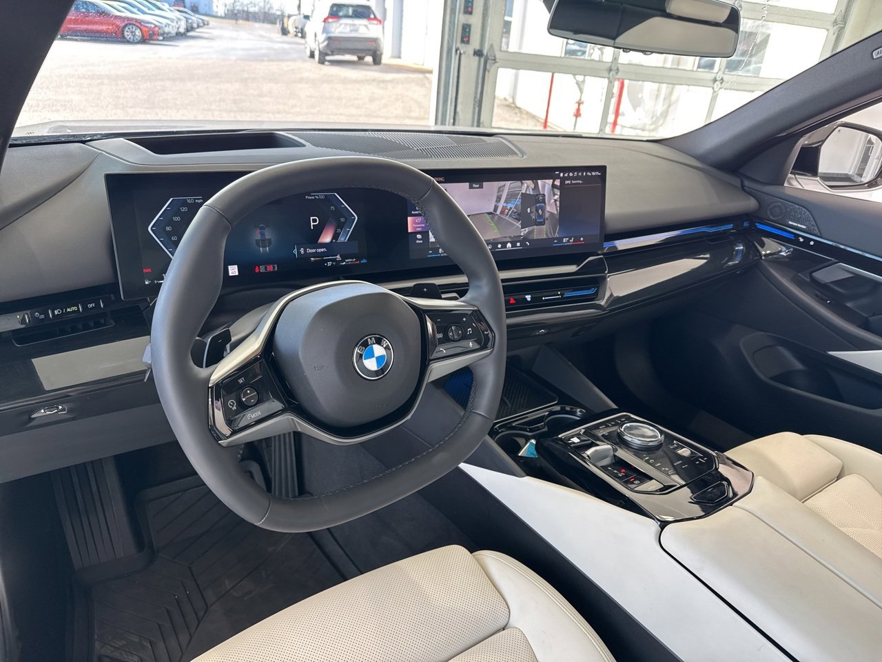 Certified 2025 BMW 530i xDrive 530i xDrive w/ Premium Package image 17