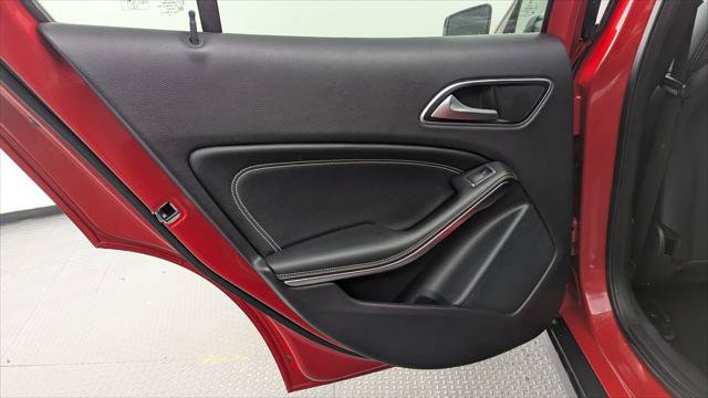 Used 2018 Mercedes-Benz GLA 250 4MATIC image 16