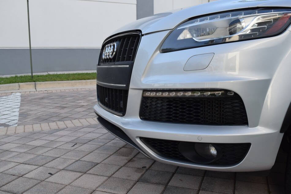 Used 2015 Audi Q7 TDI Prestige w/ Prestige Package AWD/4WD image 14